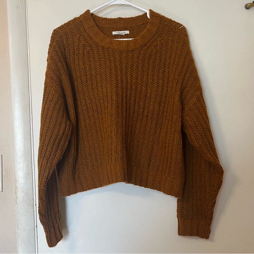american eagle size m cropped knit sweater
